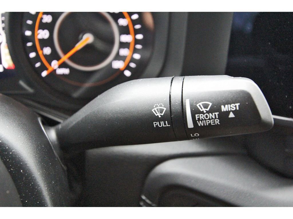 Used 2024 Jeep Gladiator Rubicon w/ Technology Group image 17