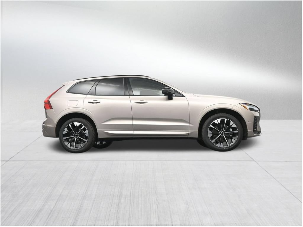 New 2026 Volvo XC60 B5 Plus AWD/4WD image 26