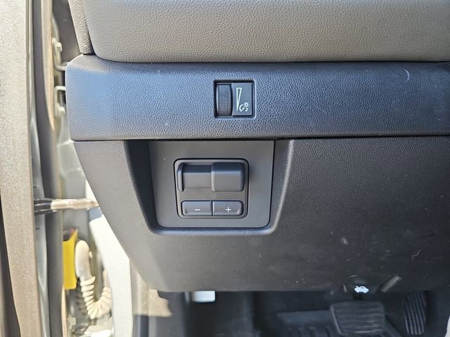 Used 2024 Chevrolet Colorado ZR2 w/ ZR2 Convenience Package III image 29