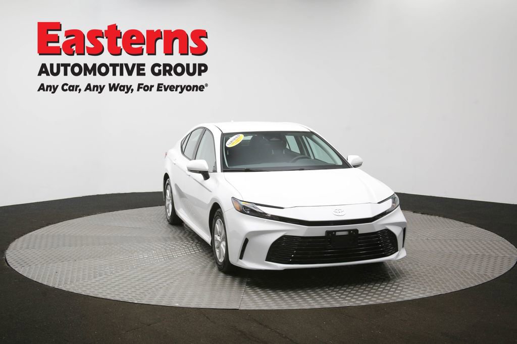 Used 2025 Toyota Camry LE image 51