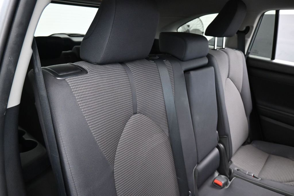 Used 2022 Toyota Highlander L AWD/4WD image 35