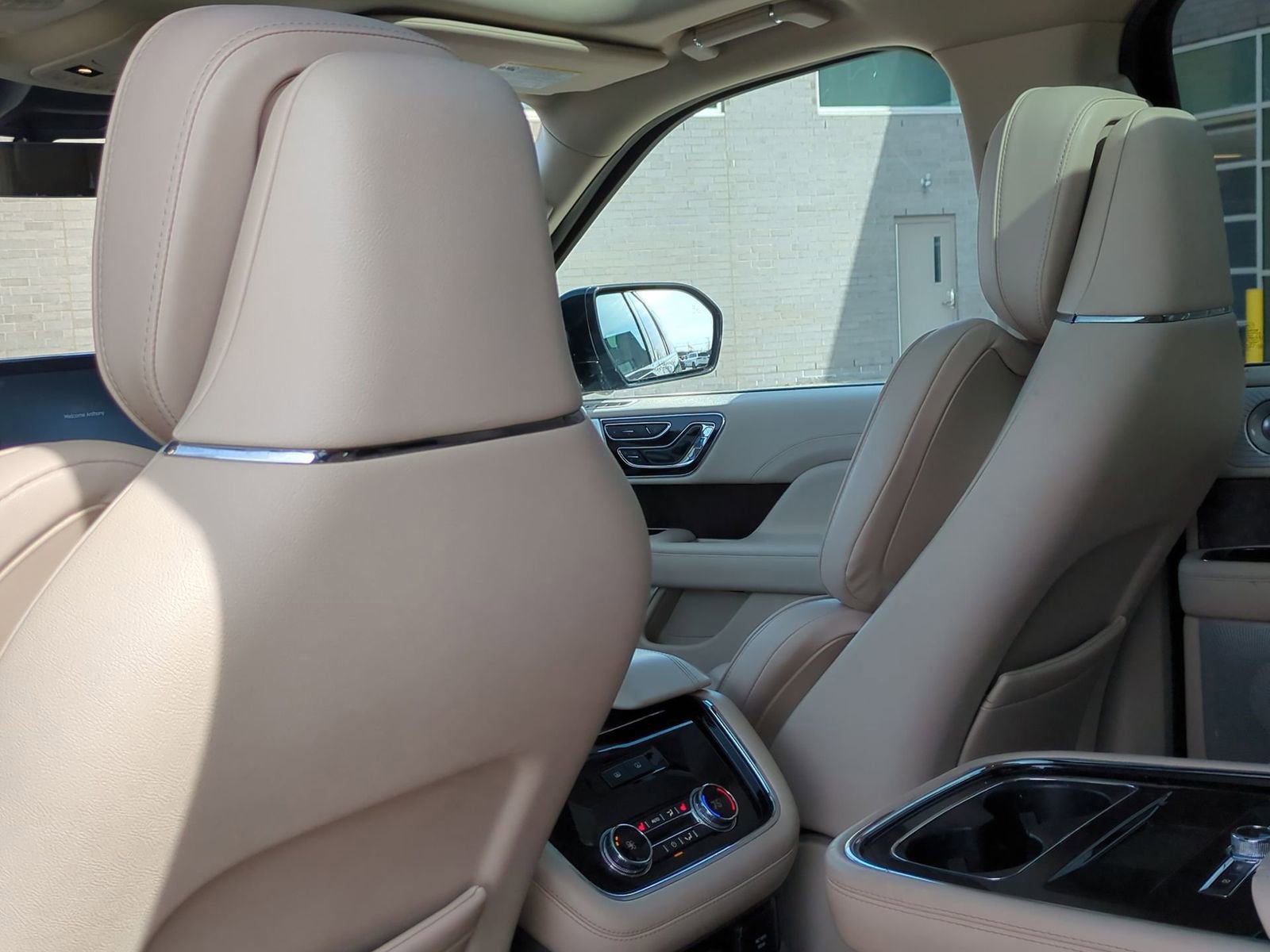 Used 2018 Lincoln Navigator L Reserve w/ Technology Package image 23