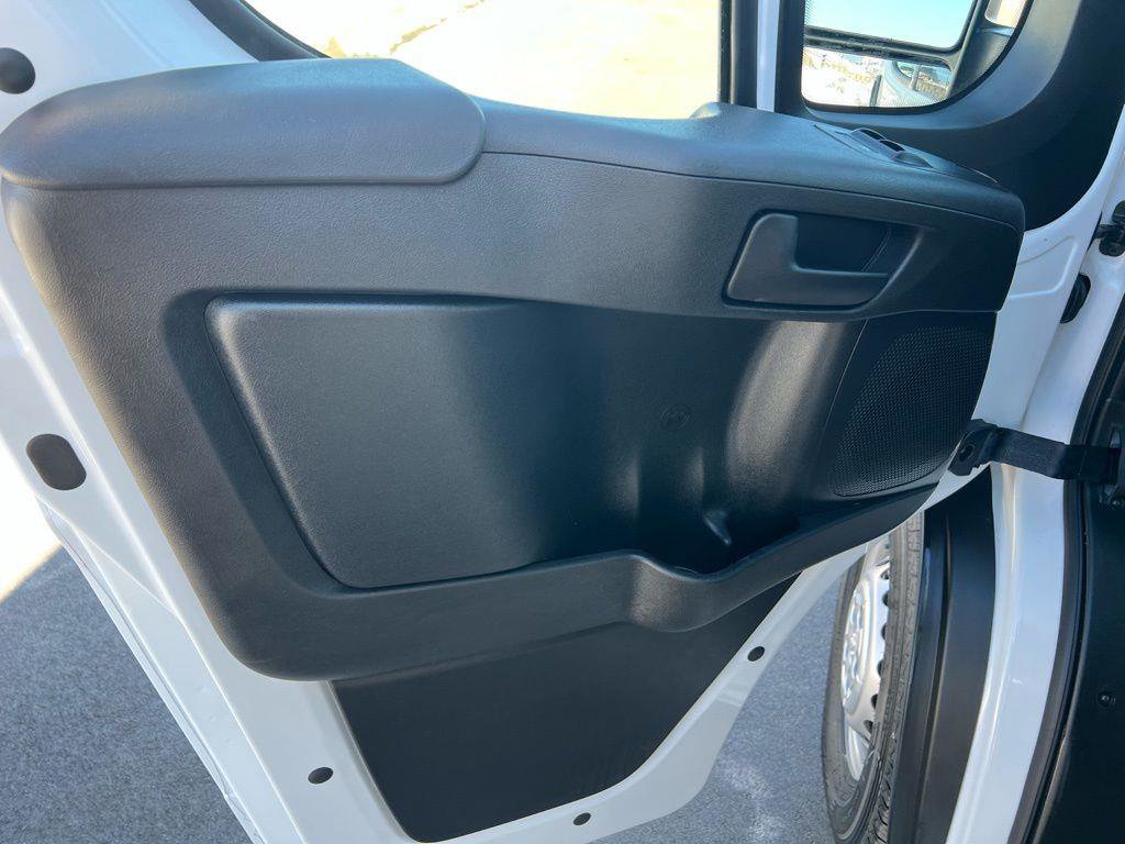 Used 2024 RAM ProMaster 2500 image 15