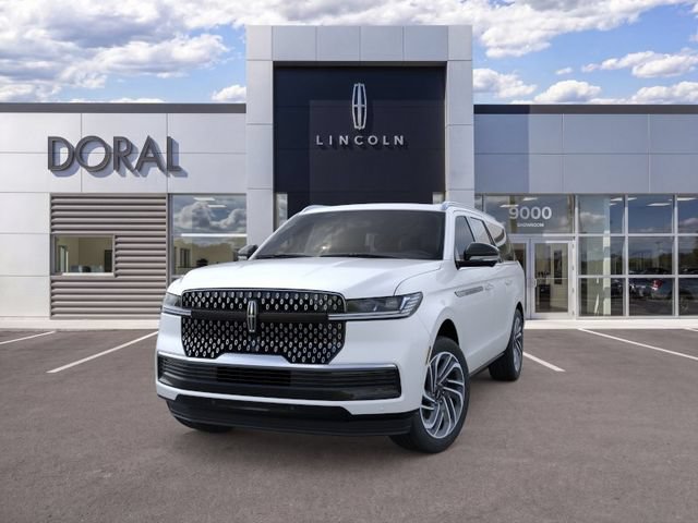 New 2025 Lincoln Navigator L Reserve AWD/4WD image 3