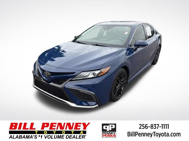 Used 2023 Toyota Camry XSE FWD image 1