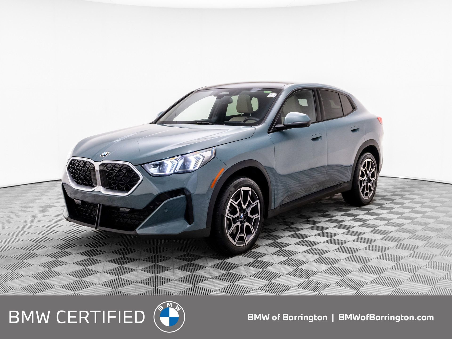 Certified 2025 BMW X2 xDrive28i w/ Premium Package AWD/4WD image 1