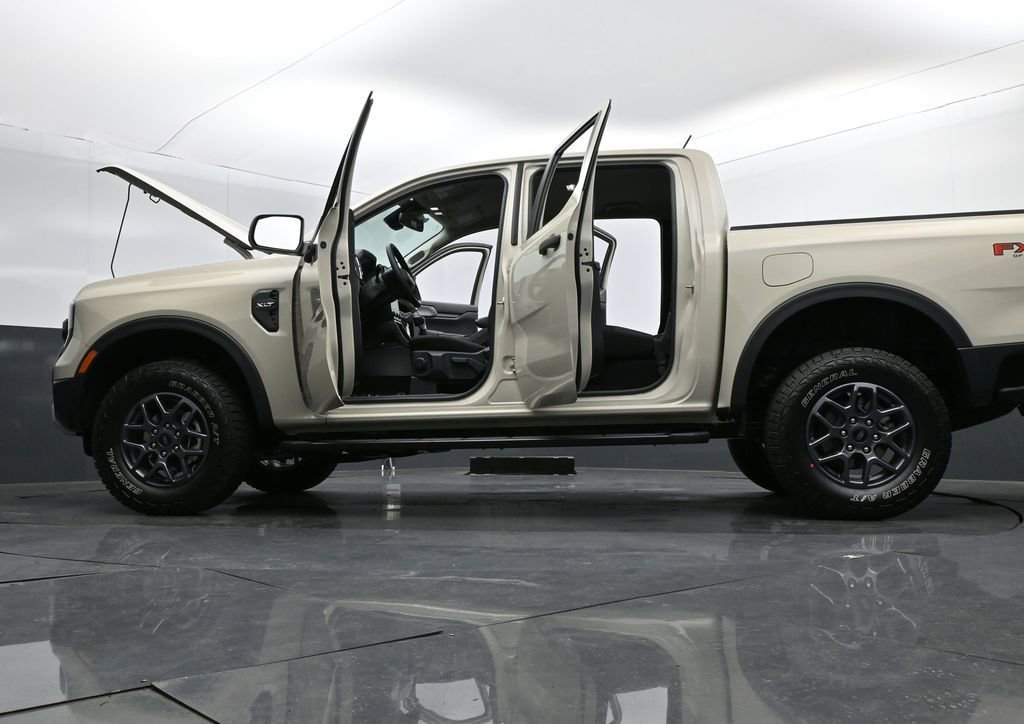 New 2025 Ford Ranger XLT w/ FX4 Off-Road Package image 38