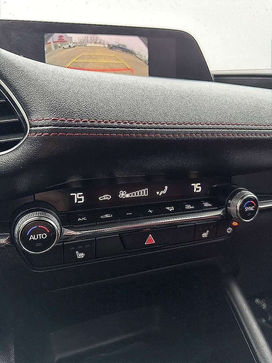 Used 2024 MAZDA MAZDA3 s image 25