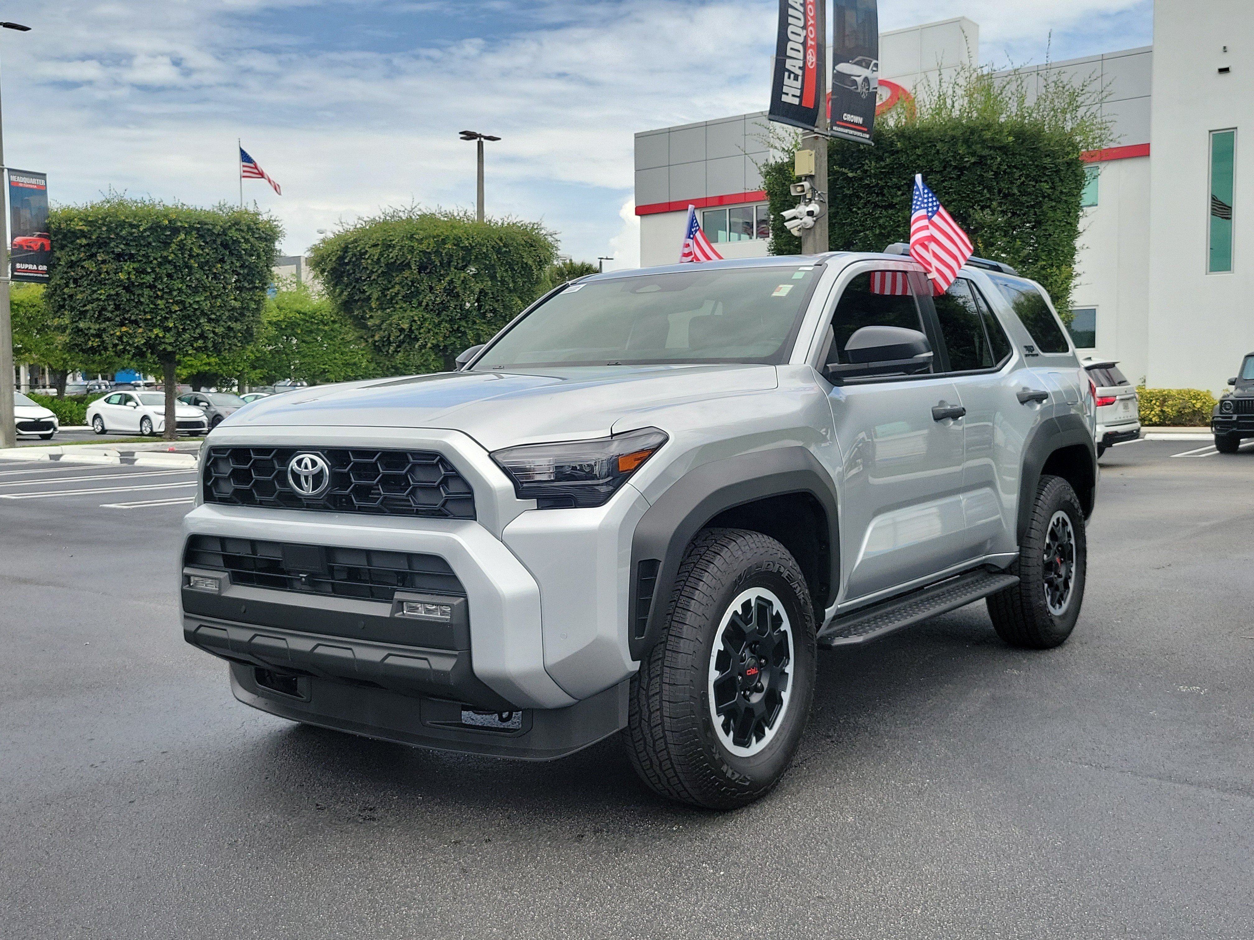 Used 2026 Toyota 4Runner SR5 AWD/4WD image 6