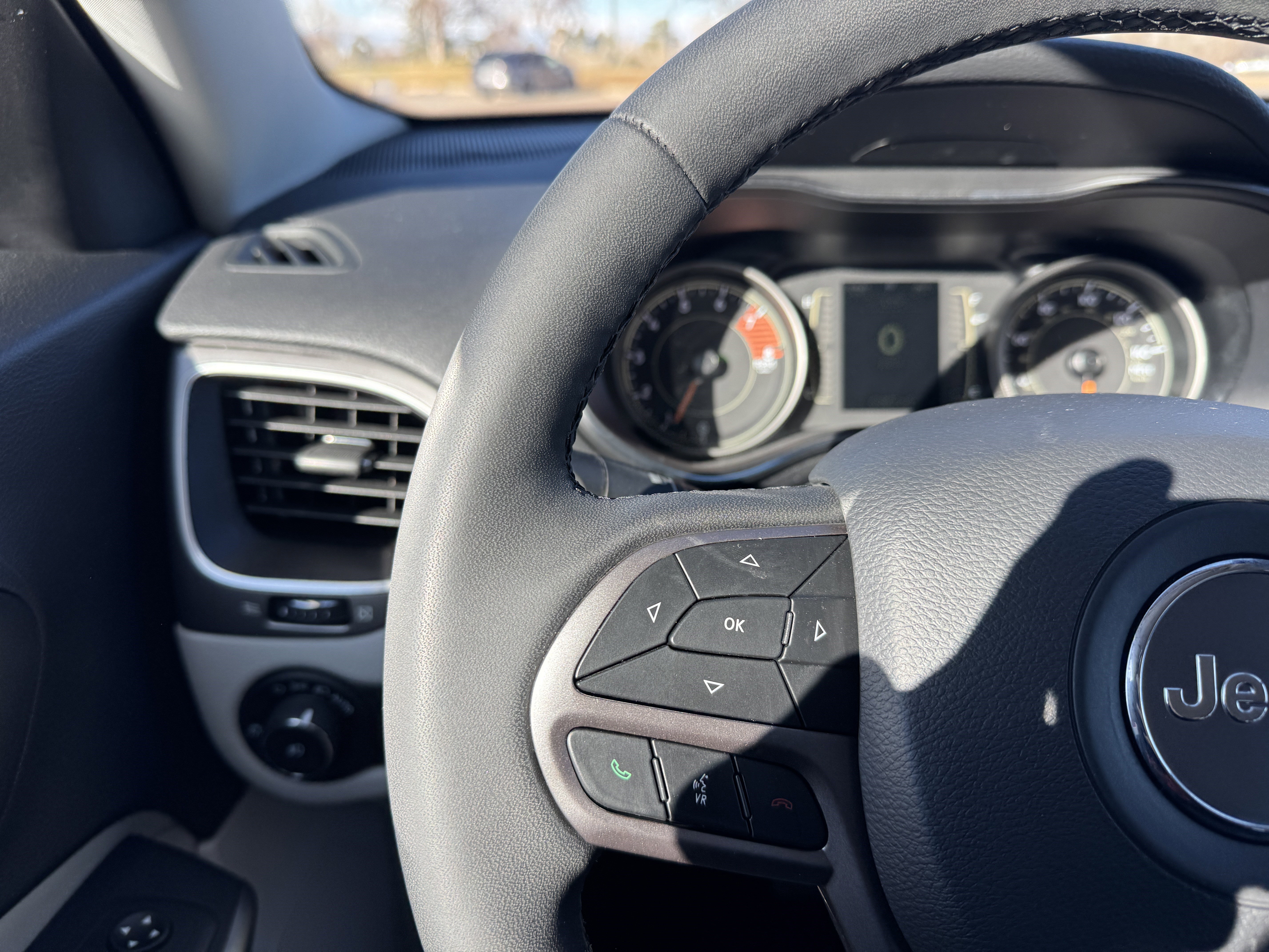 Used 2021 Jeep Cherokee Latitude Lux w/ Trailer Tow Group image 22