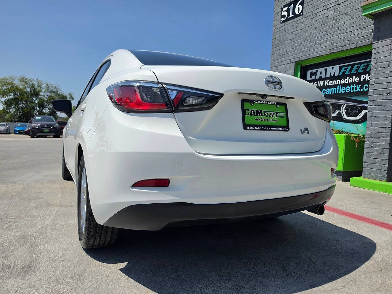 Used 2016 Scion iA FWD image 9