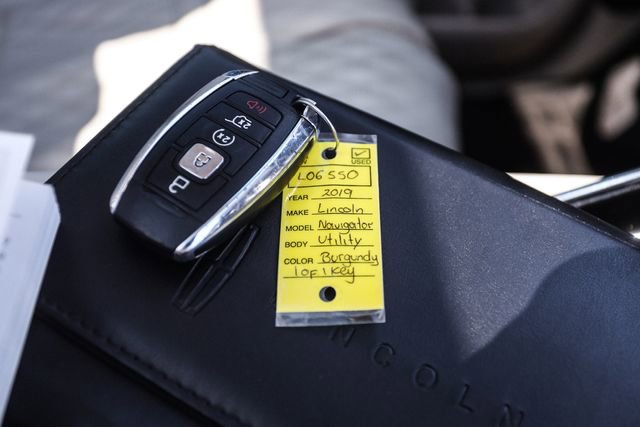 Used 2019 Lincoln Navigator L Black Label w/ Cargo Package AWD/4WD image 90