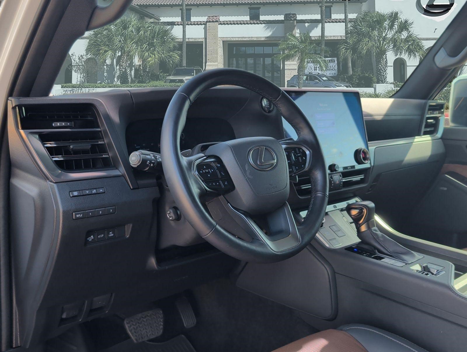 Certified 2024 Lexus GX 550 w/ Accessory Package (Z1) AWD/4WD image 12