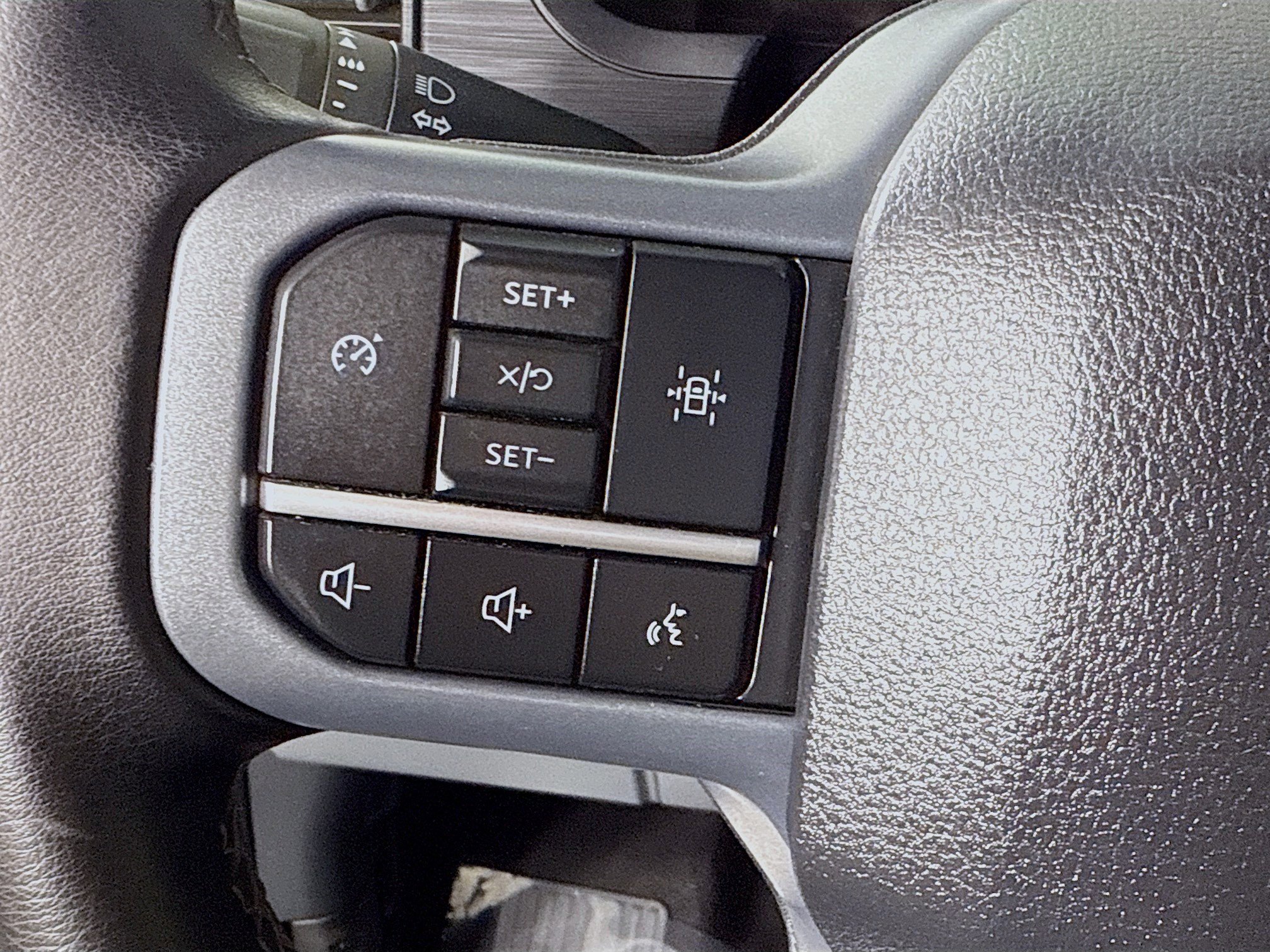 Used 2024 Ford F150 XLT image 14