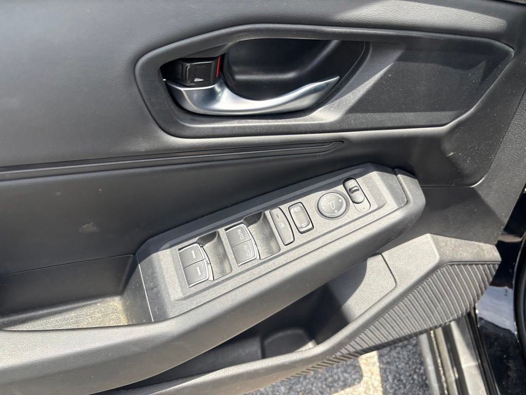 Used 2025 Honda Accord SE image 15