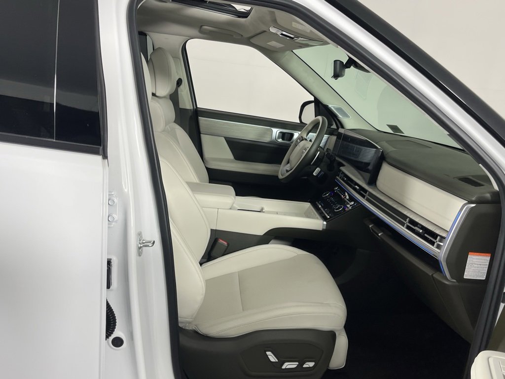 Used 2024 Hyundai Santa Fe Calligraphy image 35