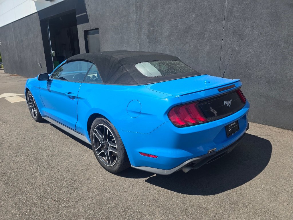 Used 2023 Ford Mustang Premium RWD image 3