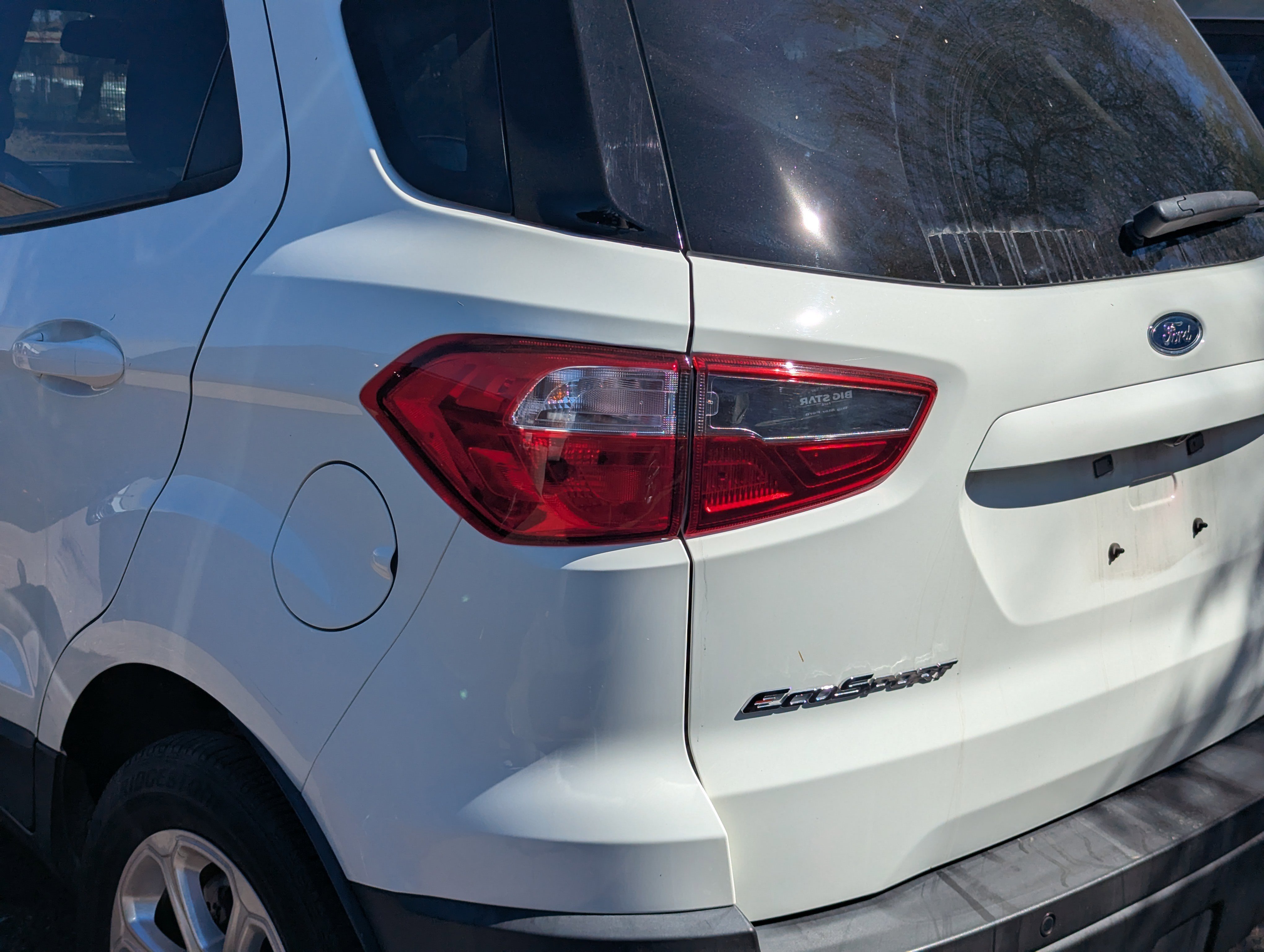 Used 2021 Ford EcoSport SE w/ SE Convenience Package image 10