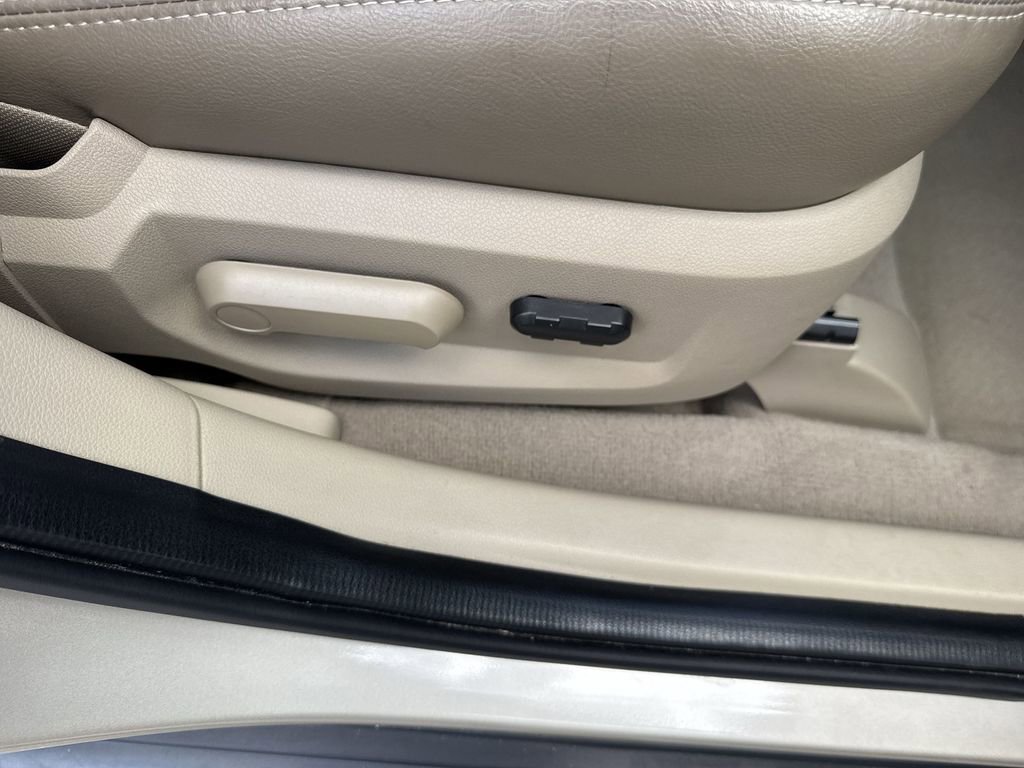 Used 2006 Mercury Montego Luxury image 45