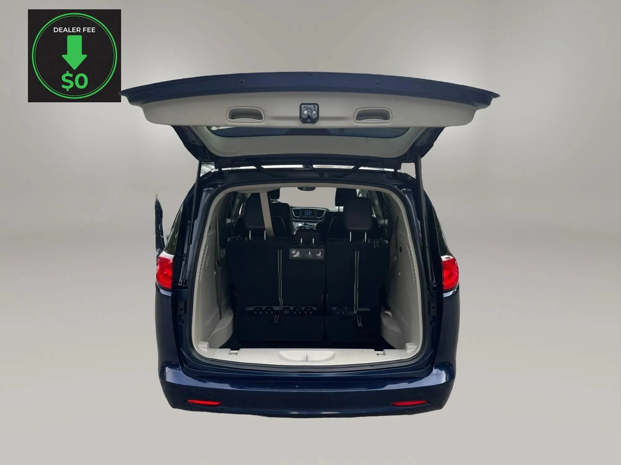 Used 2020 Chrysler Voyager Lxi FWD image 27