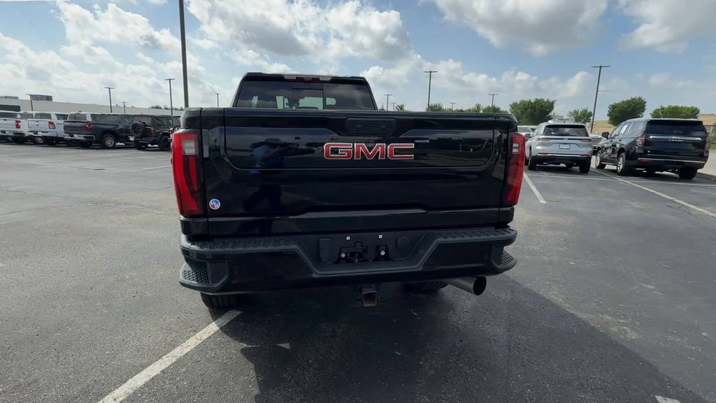 Used 2024 GMC Sierra 3500 Denali w/ Denali Reserve Package AWD/4WD image 7
