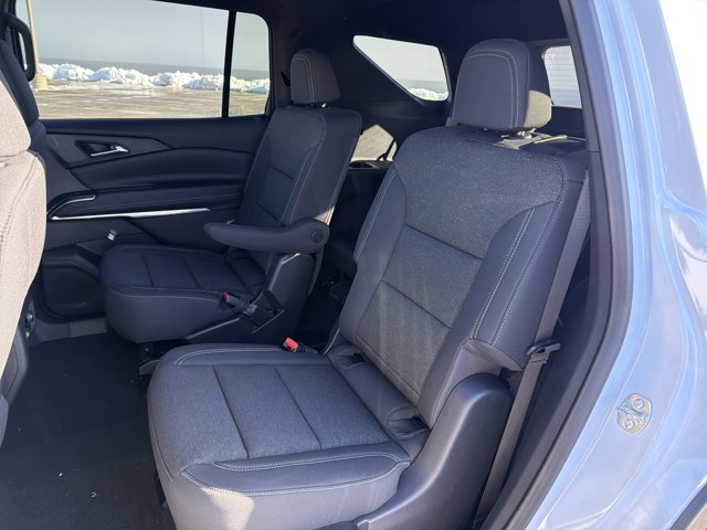 New 2026 Chevrolet Traverse LT w/ Sun and Wheel Package image 25