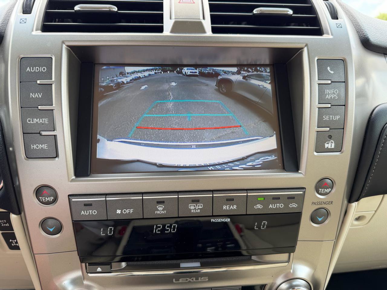 Used 2020 Lexus GX 460 Premium w/ Premium Package AWD/4WD image 33