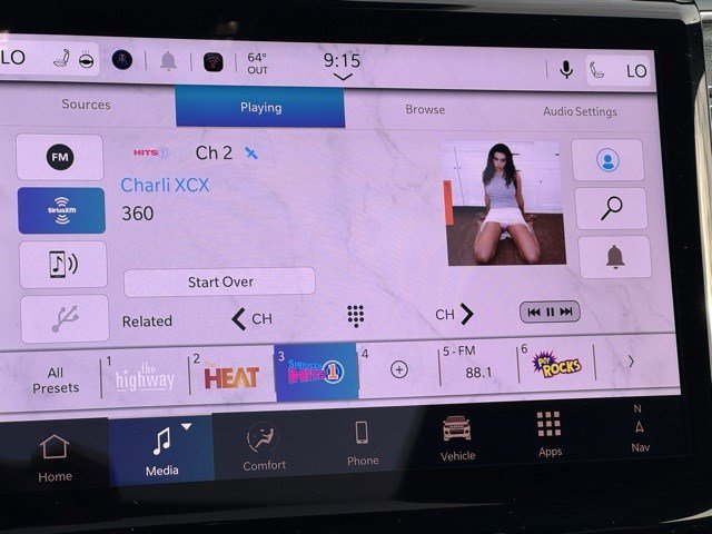 New 2025 Jeep Grand Cherokee Limited w/ Trailer Tow Package image 20