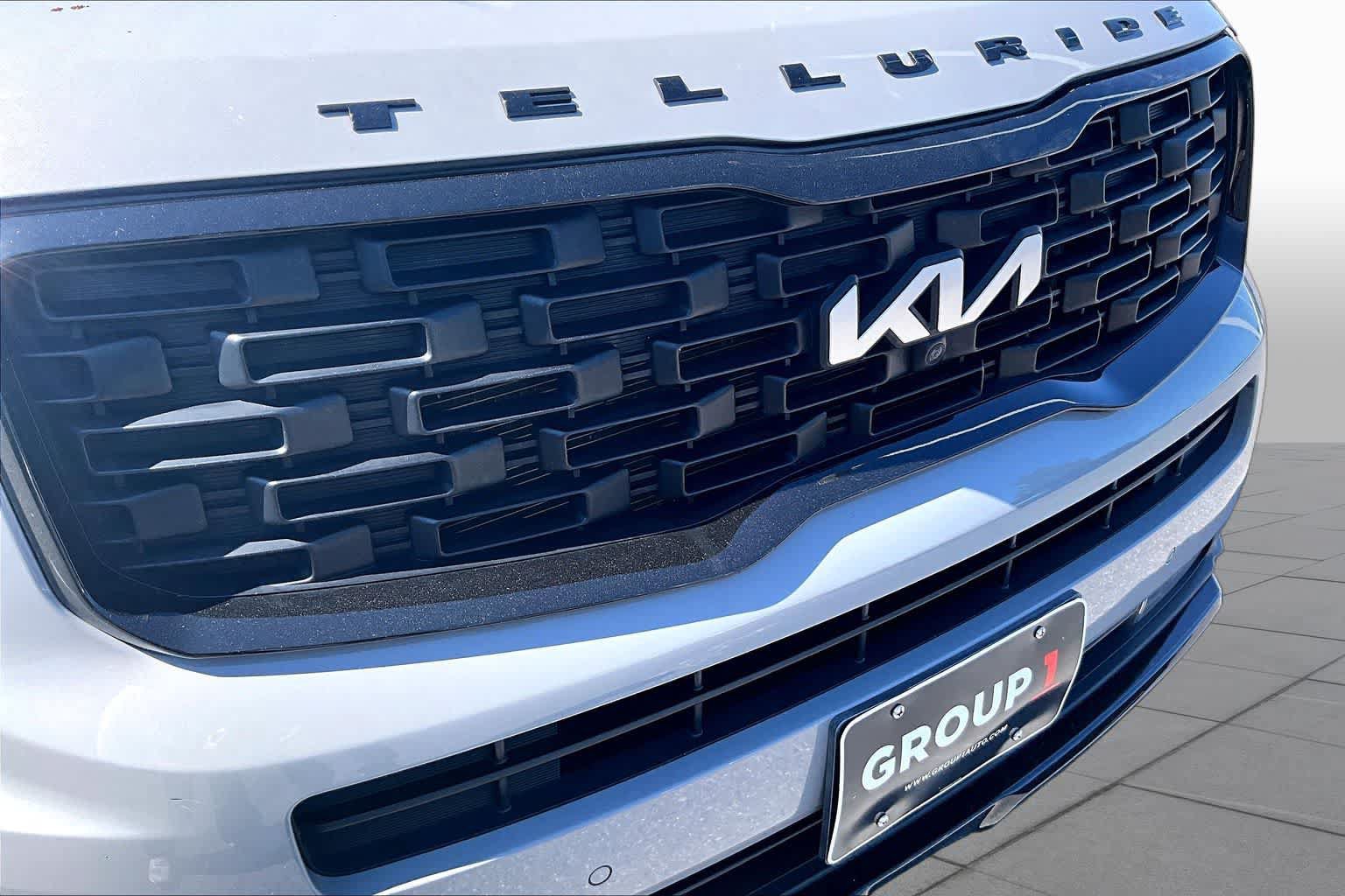 Used 2022 Kia Telluride SX w/ SX Prestige Package AWD/4WD image 30