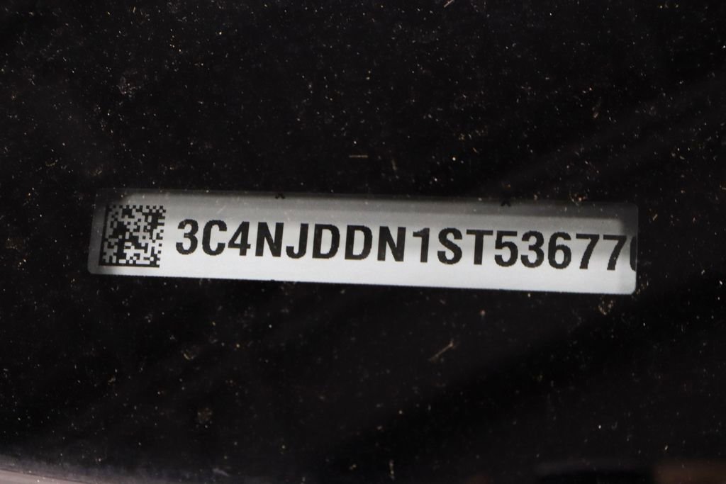 Used 2025 Jeep Compass Trailhawk AWD/4WD image 34