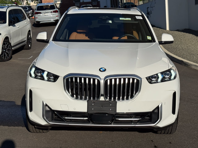 Certified 2026 BMW X5 xDrive40i AWD/4WD image 2