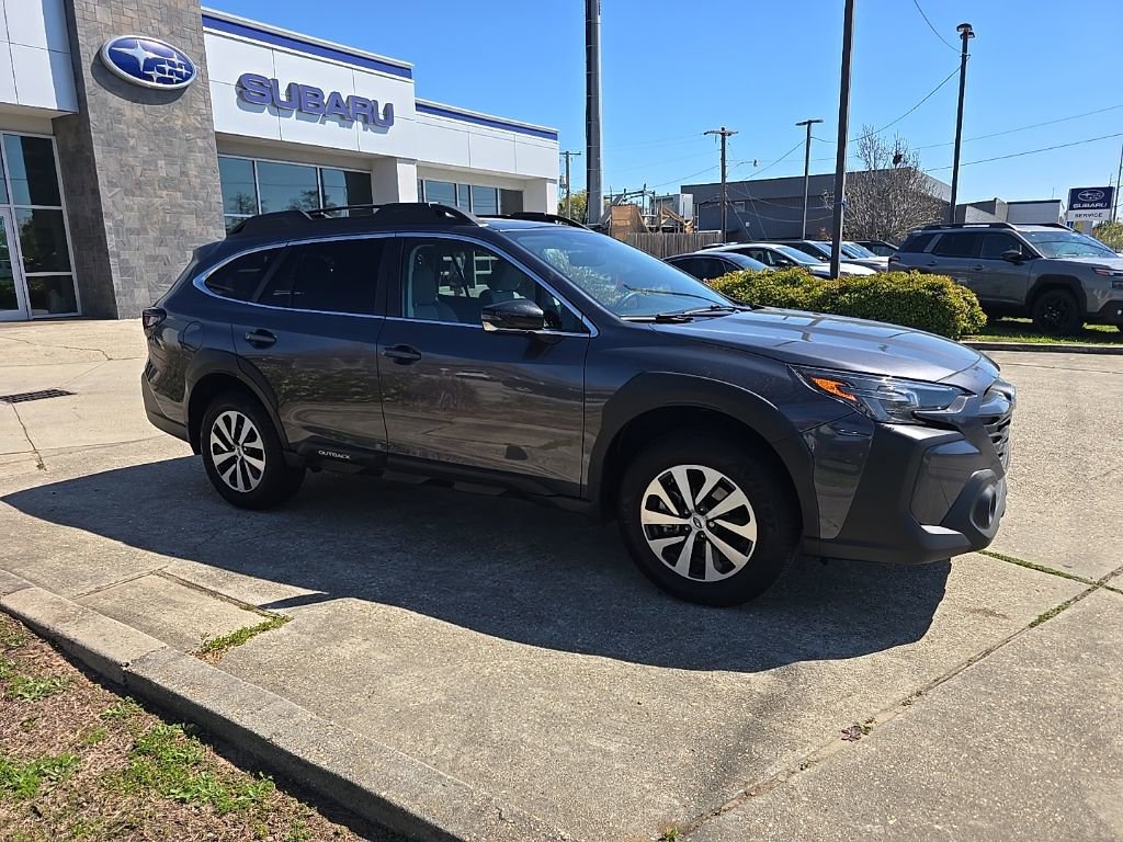 Certified 2025 Subaru Outback Premium image 2