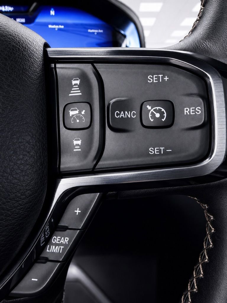 Used 2024 Jeep Wrangler Unlimited AWD/4WD image 24