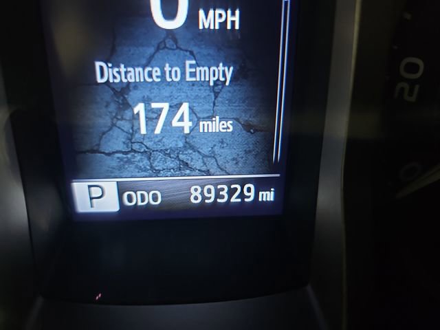 Used 2019 Toyota Tacoma SR5 AWD/4WD image 16