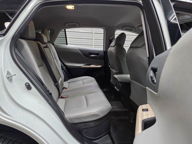 Used 2024 Toyota Venza Limited AWD/4WD image 16