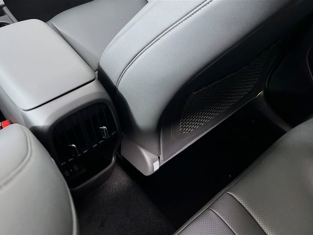 New 2026 Hyundai Kona Limited AWD/4WD image 25