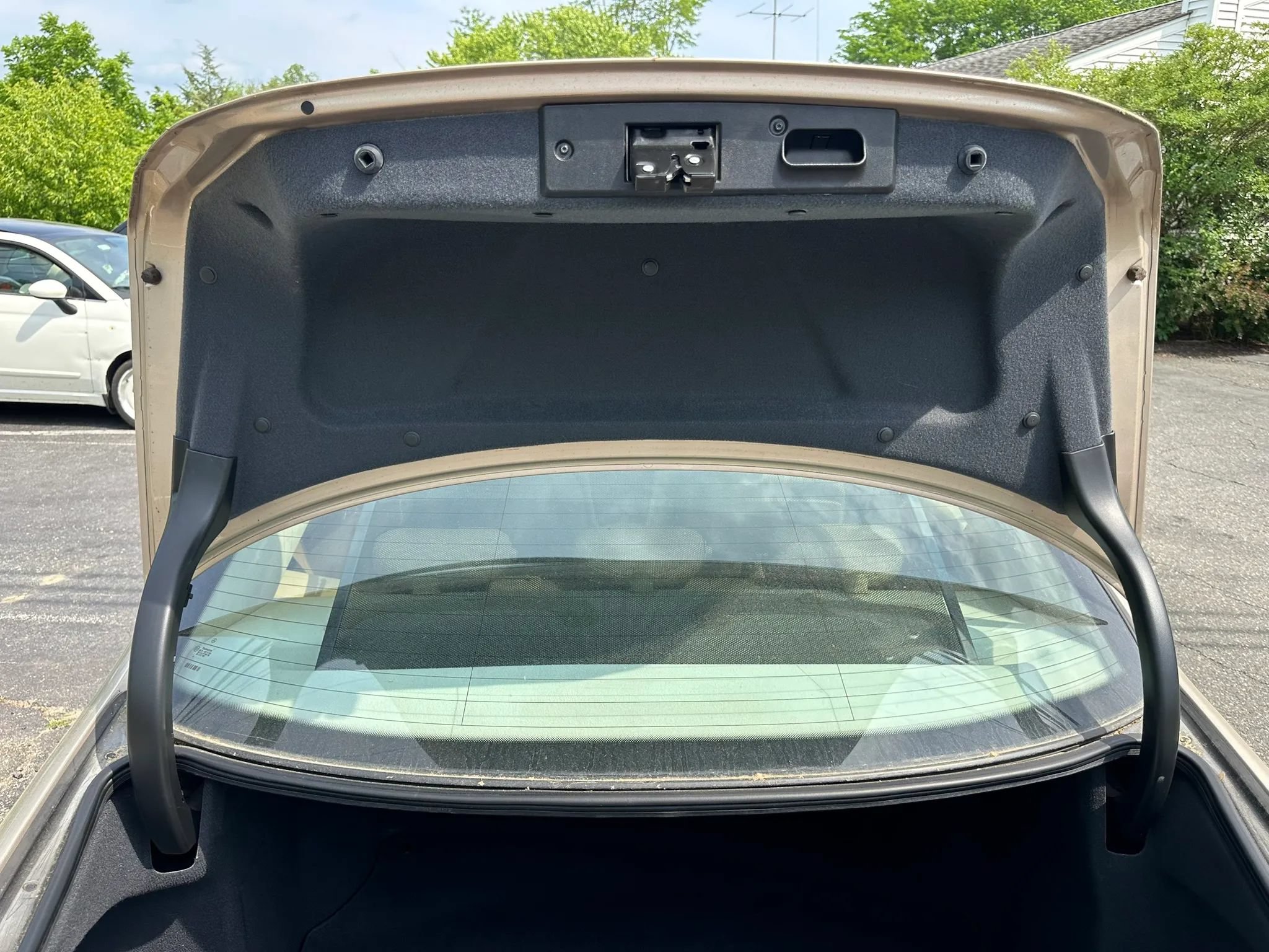 Used 2001 Mercedes-Benz C 320 Sedan image 30