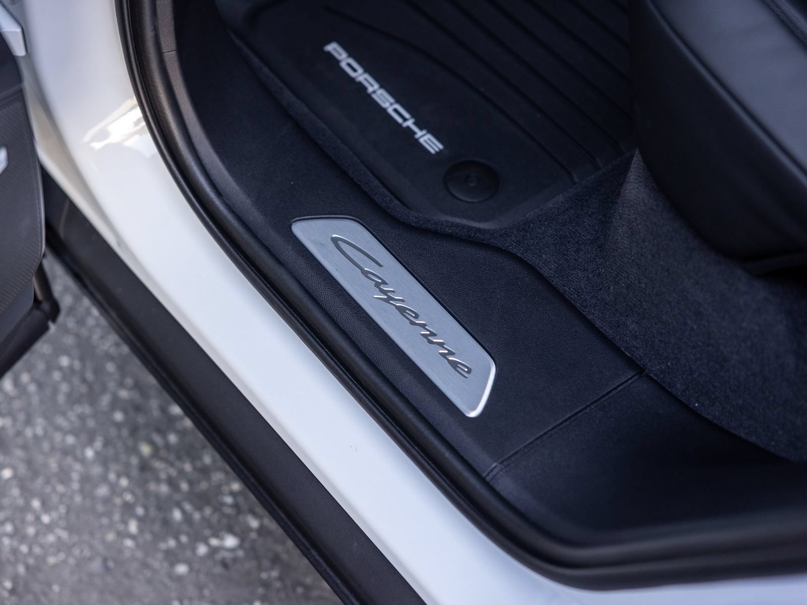 New 2026 Porsche Cayenne S AWD/4WD image 33