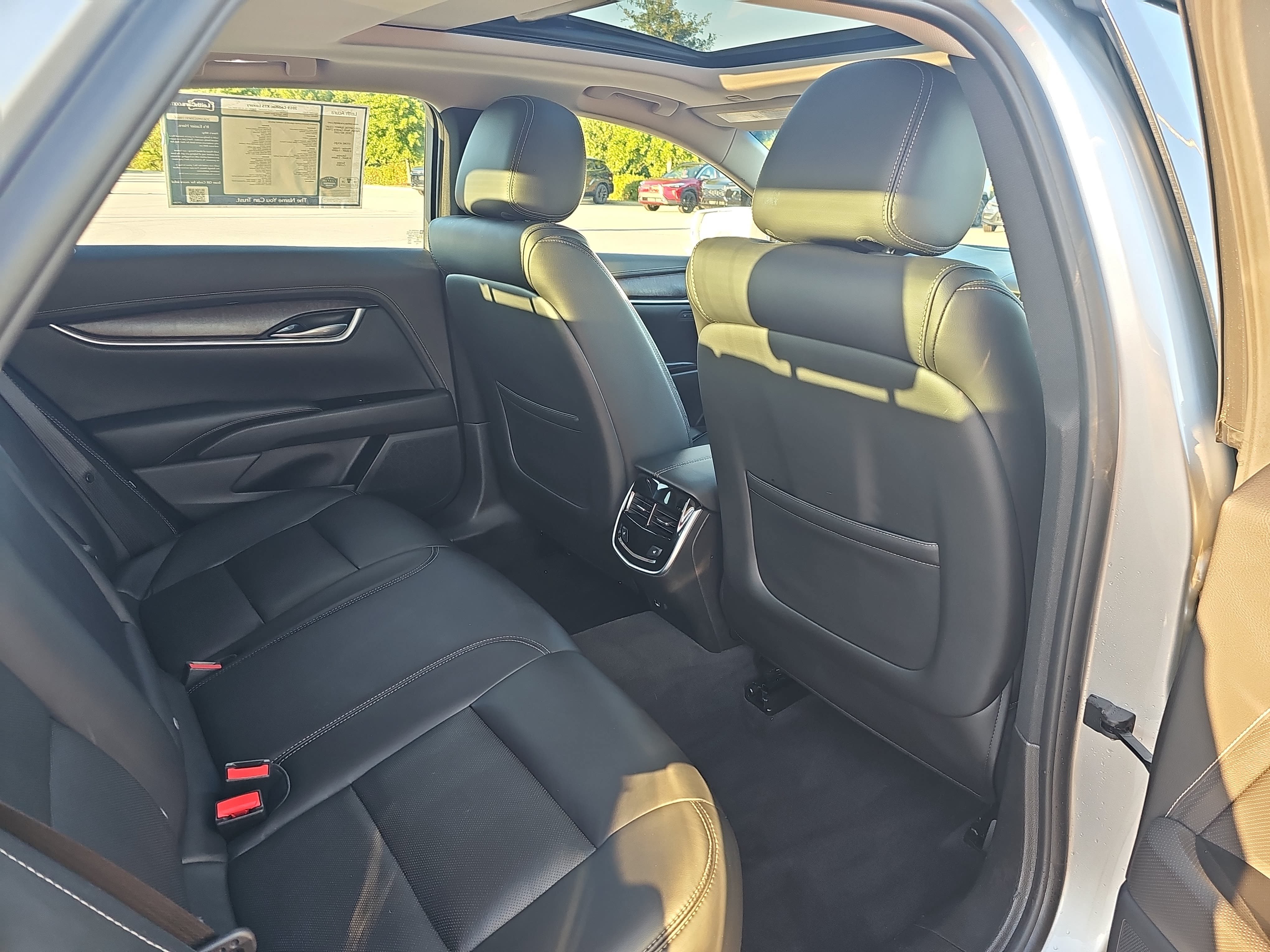 Used 2019 Cadillac XTS Luxury w/ Driver Awareness Package FWD image 11