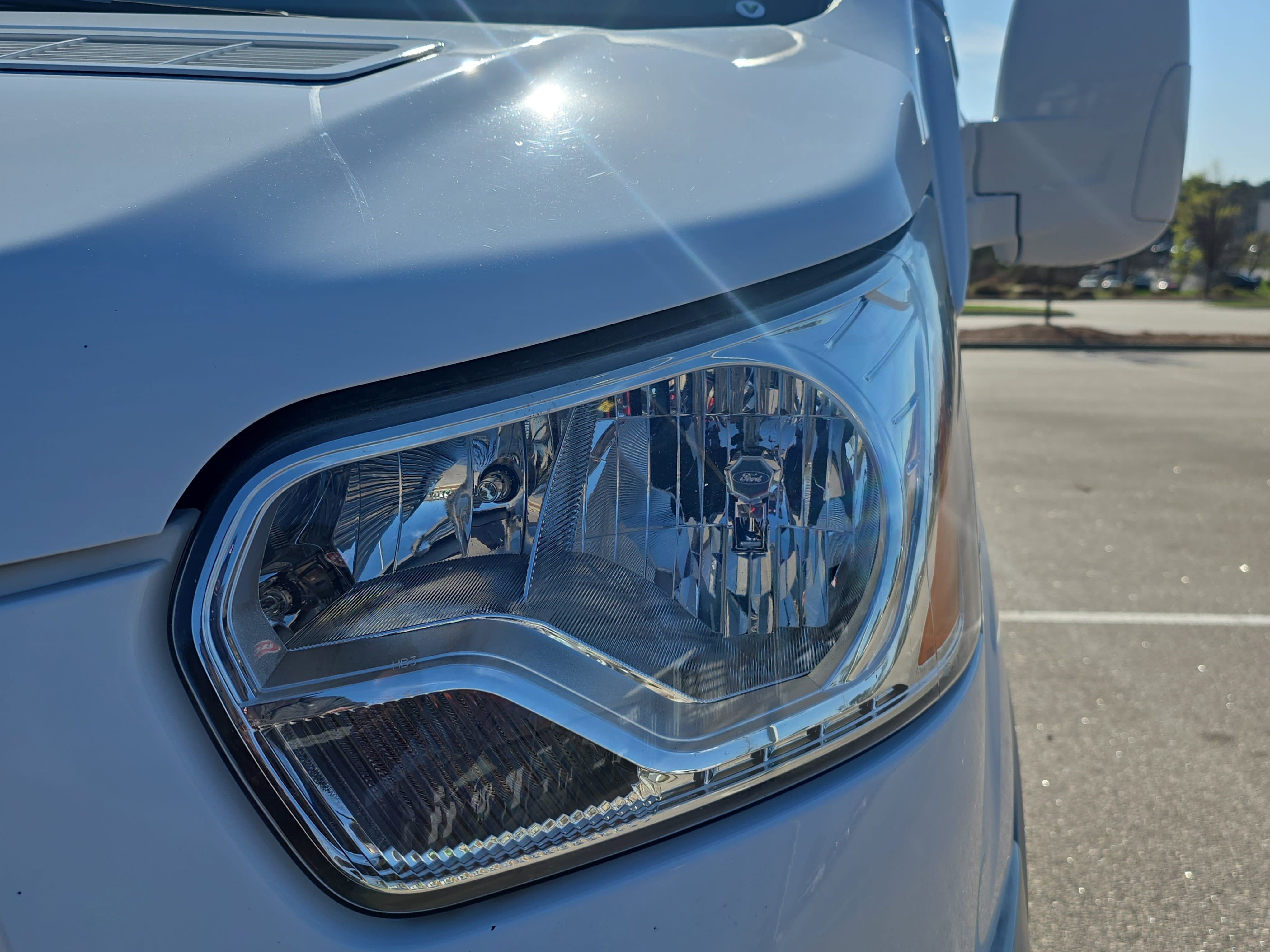 Used 2016 Ford Transit 150 XLT image 33