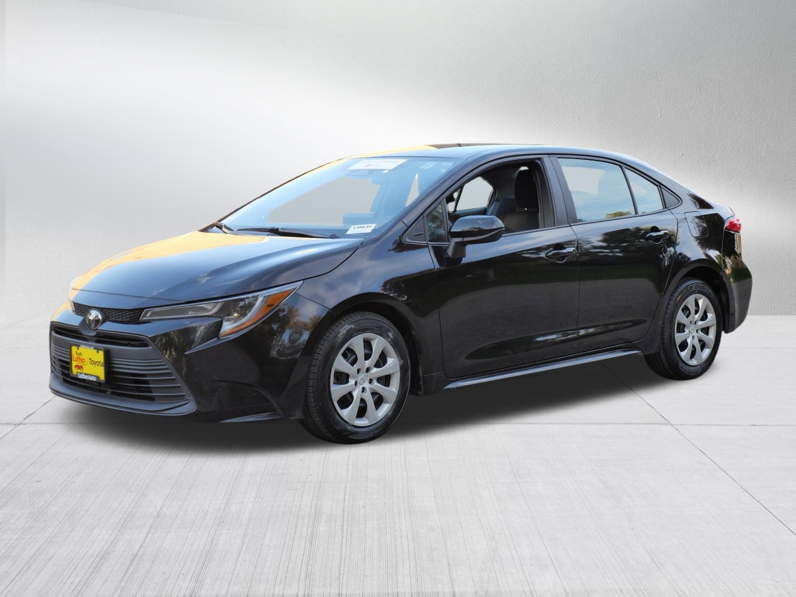 Certified 2024 Toyota Corolla LE FWD image 3