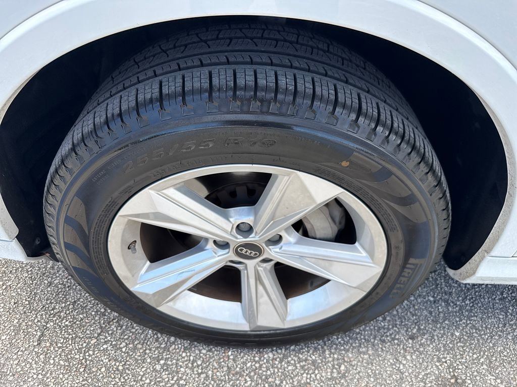 Used 2025 Audi Q7 2.0T Premium w/ Convenience Package image 13