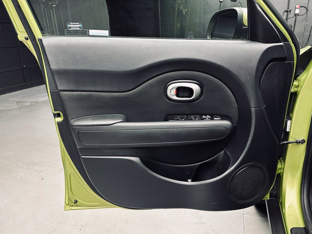 Used 2014 Kia Soul FWD image 22
