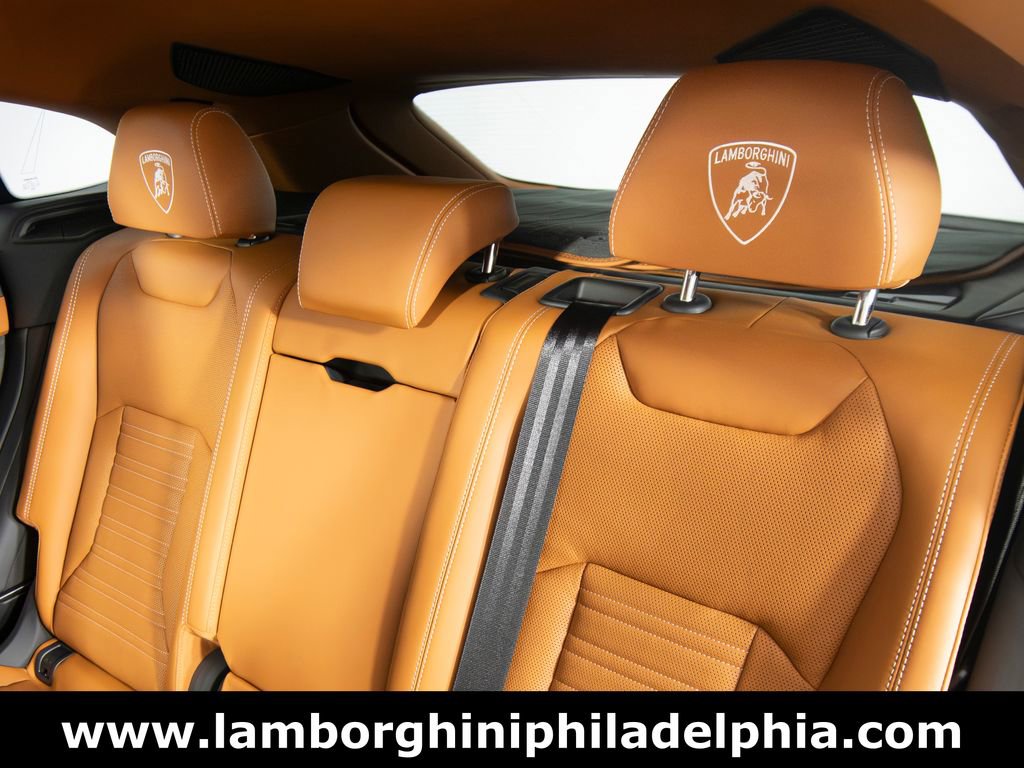 Used 2025 Lamborghini Urus S AWD/4WD image 39