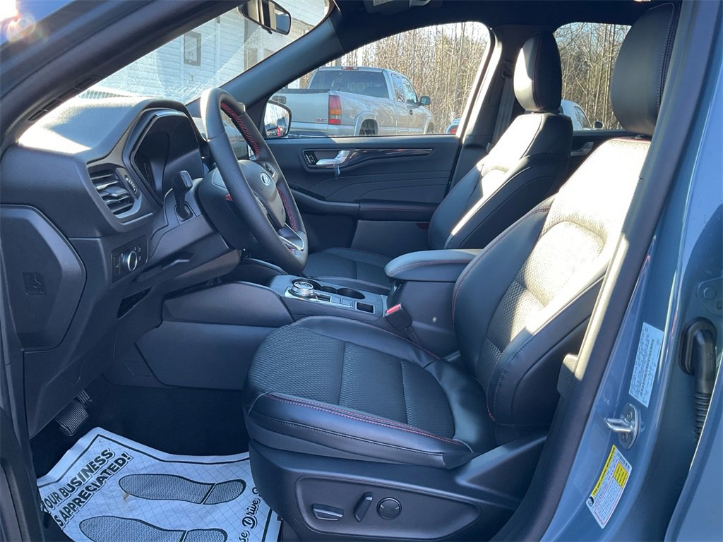 New 2026 Ford Escape ST-Line w/ Tech Pack #1 image 16