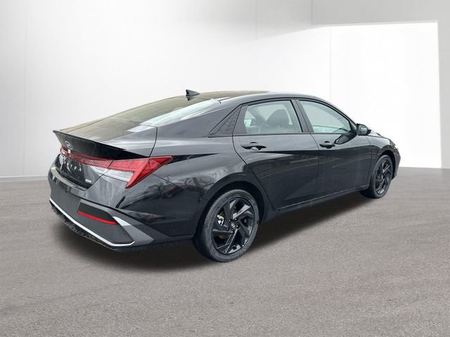 New 2026 Hyundai Elantra Sport image 13