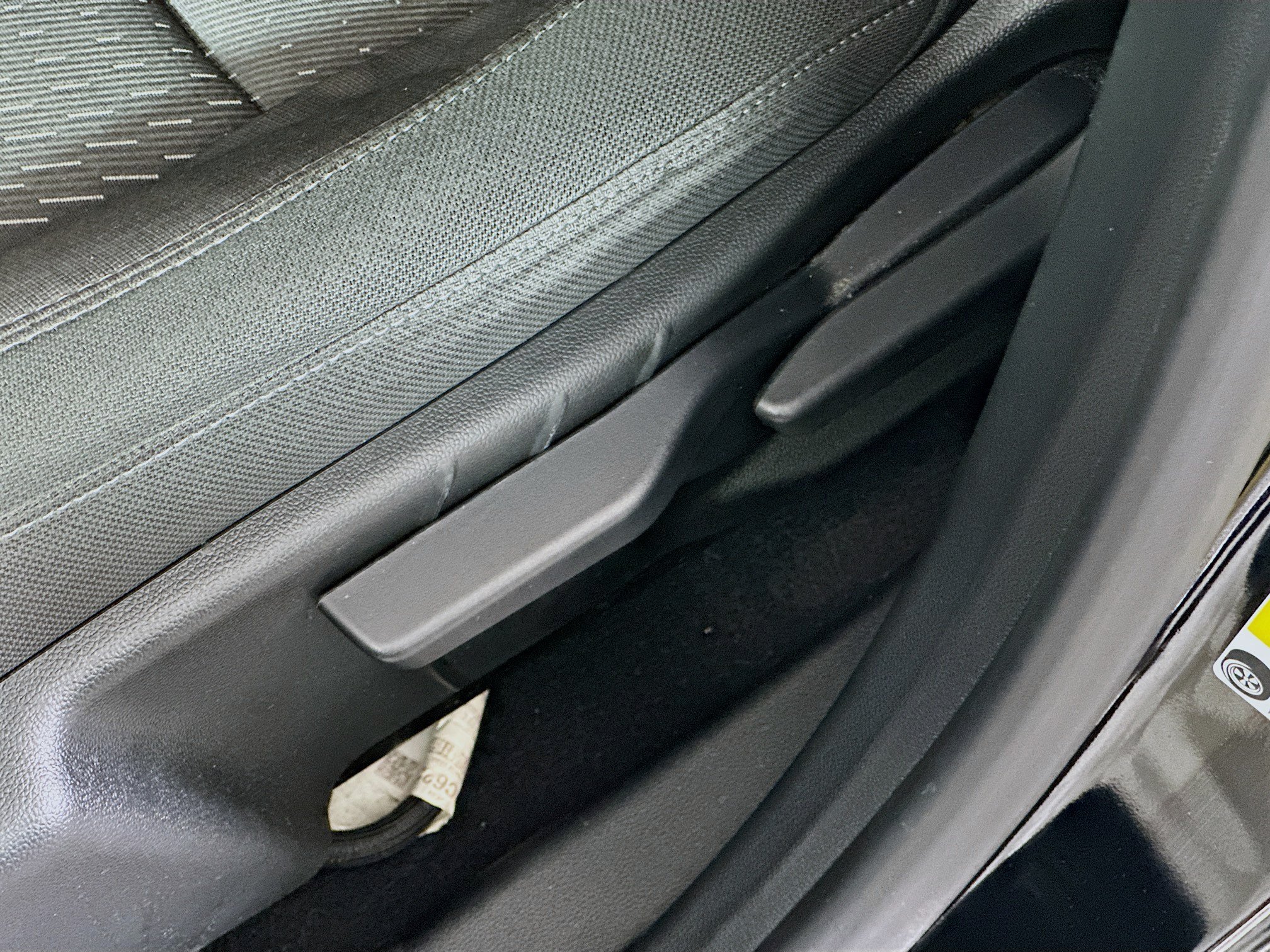 Used 2025 Chevrolet Equinox LT FWD image 13