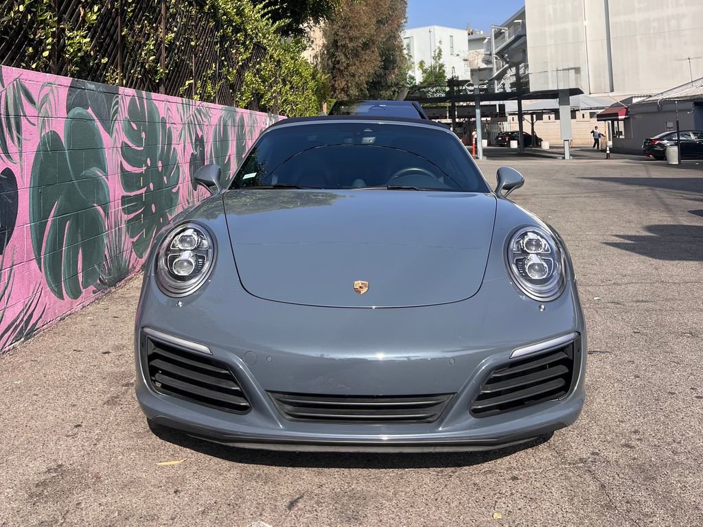 Used 2017 Porsche 911 Carrera S image 5