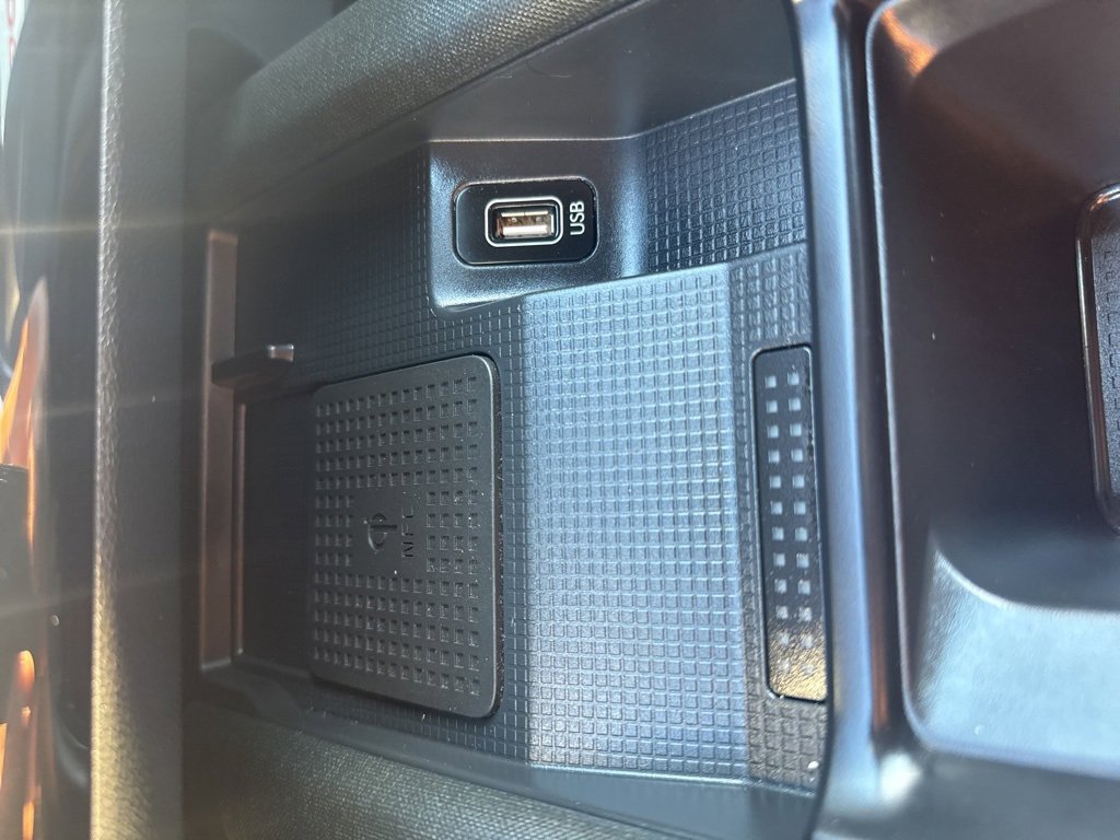 Used 2023 Hyundai Ioniq 6 Limited image 31