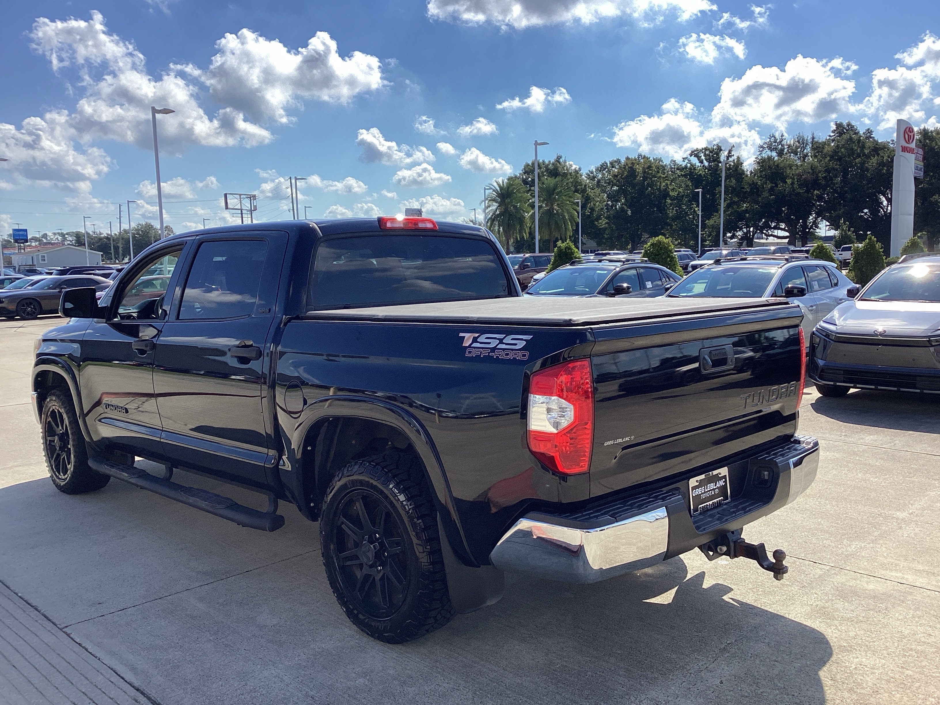 Used 2019 Toyota Tundra SR5 RWD image 5